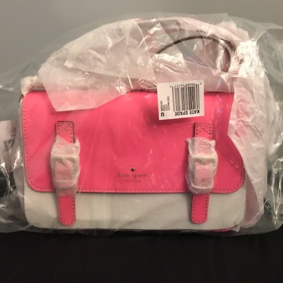kate spade Handbags - Kate Spade Essex "Scout" STILL IN WRAPPING- NWT!